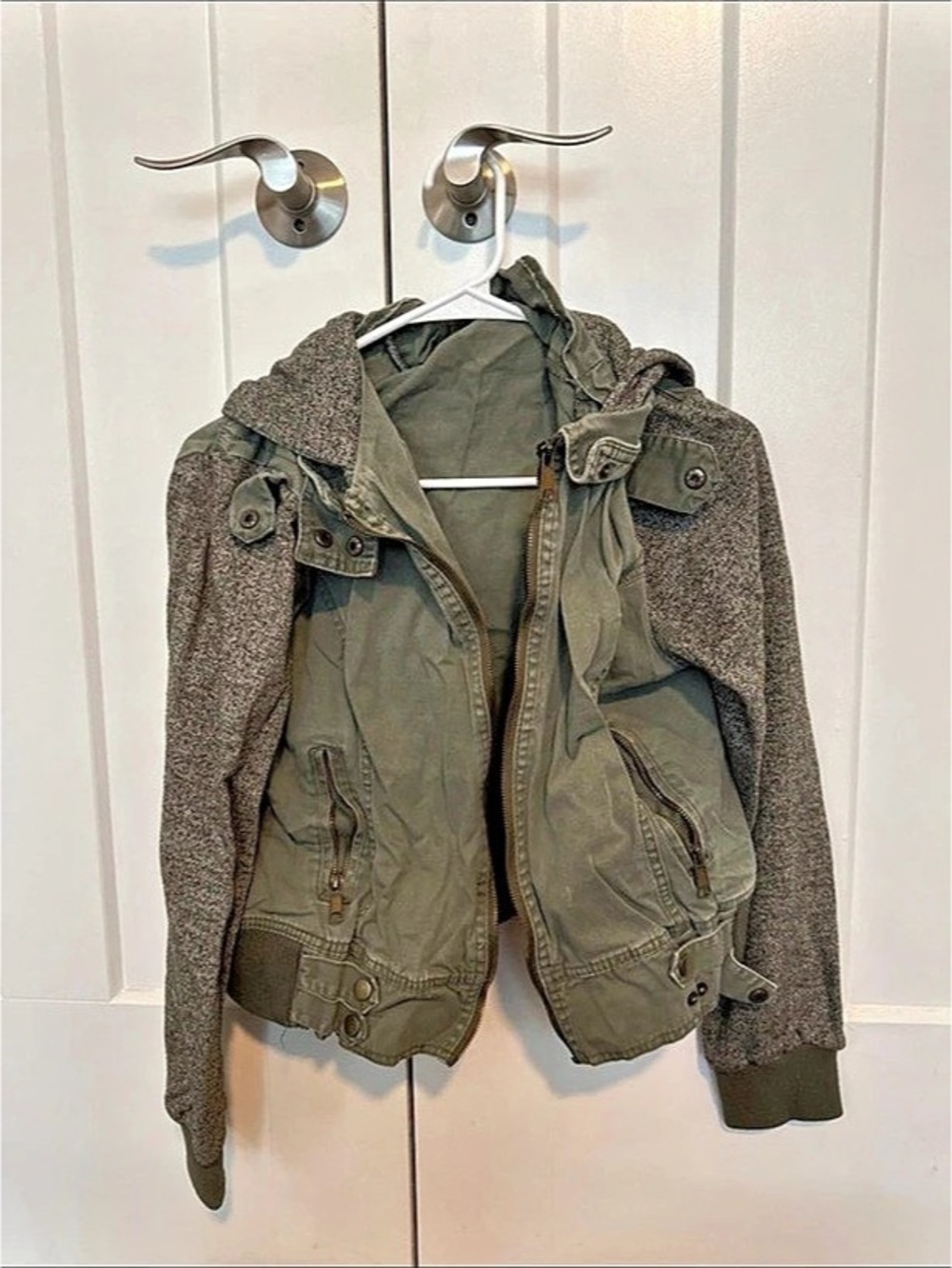 Utility Jacket in Green & Gray